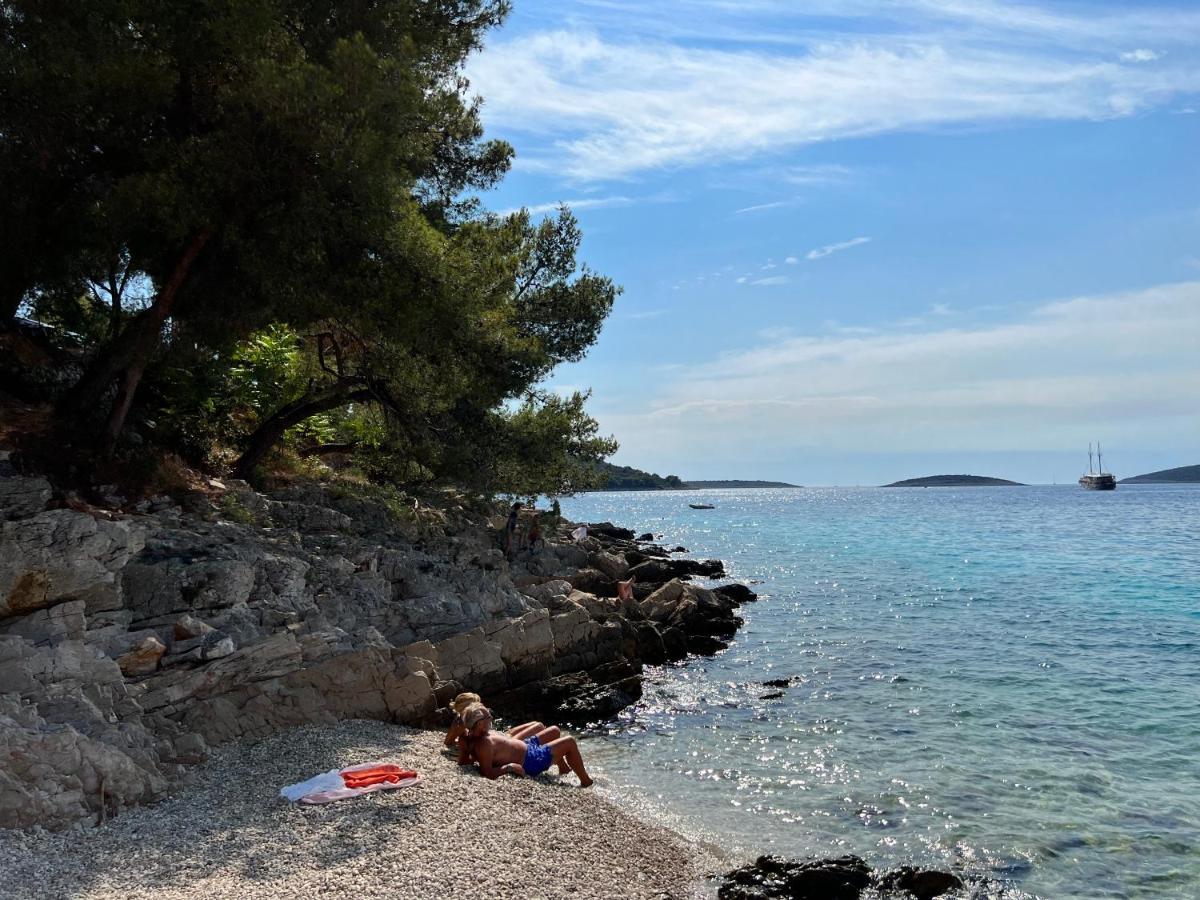 Luxury Beachfront Villa Carlisa Čiovo Eksteriør bilde