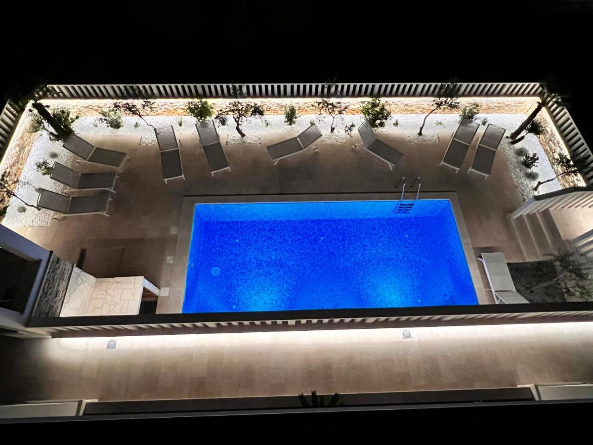 Luxury Beachfront Villa Carlisa Čiovo Eksteriør bilde