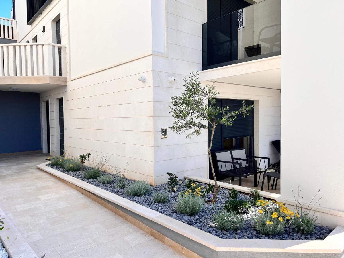 Luxury Beachfront Villa Carlisa Čiovo Eksteriør bilde