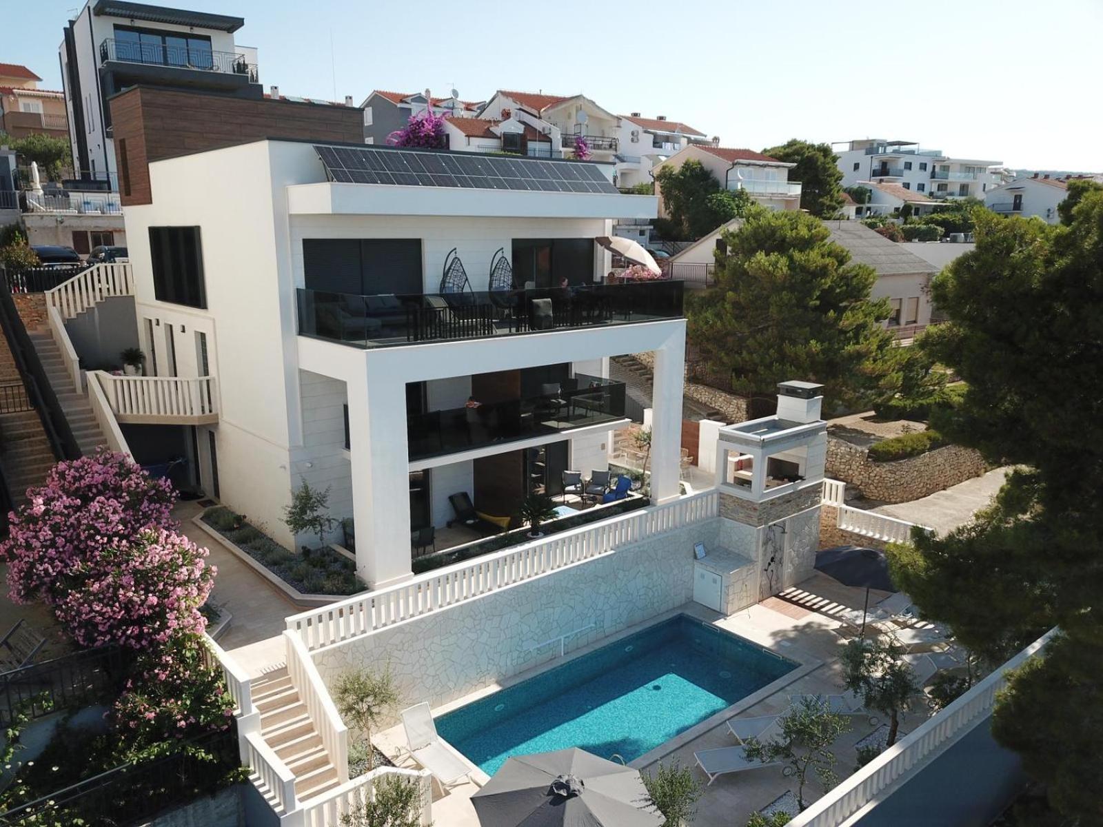 Luxury Beachfront Villa Carlisa Čiovo Eksteriør bilde